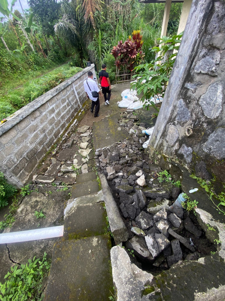 Senderan Jebol di Banjar Belok Sidan, Desa Pelaga, Kecamatan Petang Tanggal 07 Juni 2023